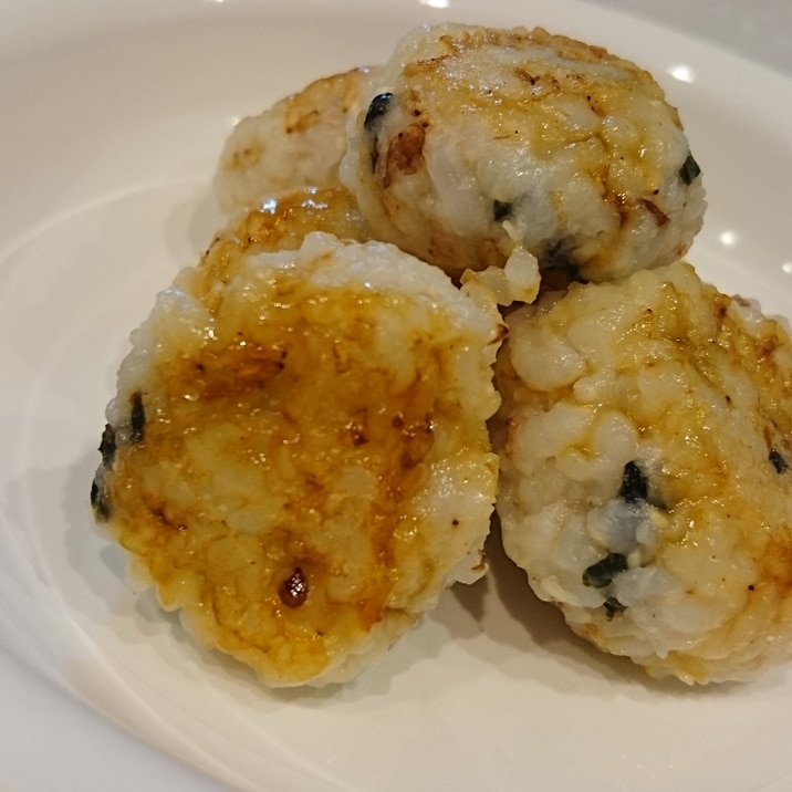 ごま香る簡単焼おにぎり 離乳食後期 レシピ 作り方 By じるたんのん 楽天レシピ ごま香る簡単焼おにぎり 離乳食後期 レシピ 作り方 By じるたんのん 楽天レシピ